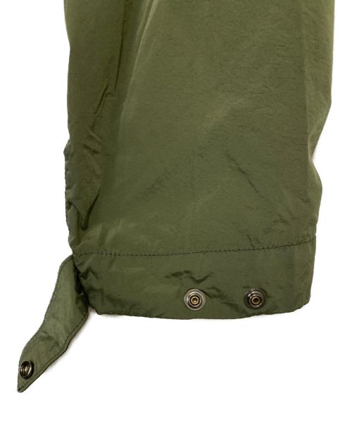 C.P COMPANY（シーピーカンパニー）C.P COMPANY (シーピーカンパニー) ナイロンコート オリーブ サイズ:50 未使用品の古着・服飾アイテム