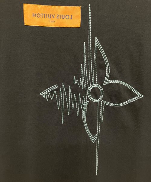 LOUIS VUITTON（ルイ ヴィトン）LOUIS VUITTON (ルイ ヴィトン) LVフリークエンシーグラフィック エンブロイ 半袖Tシャツ ブラック サイズ:XLの古着・服飾アイテム