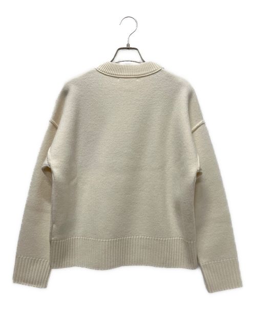 AMI Alexandre Mattiussi（アミアレクサンドルマテュッシ）AMI Alexandre Mattiussi (アミ アレクサンドル マテュッシ) RED ADC SWEATER アイボリー サイズ:XS 未使用品の古着・服飾アイテム