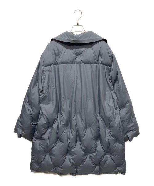 Maison Margiela（メゾンマルジェラ）Maison Margiela (メゾンマルジェラ) グラムスラム リバーシブルダウンジャケット スカイブルー サイズ:Sの古着・服飾アイテム