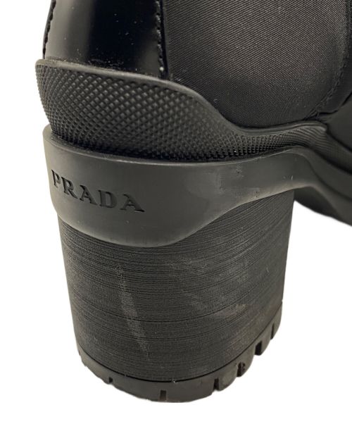 PRADA（プラダ）PRADA (プラダ) サイドジップ トライアングルロゴブーツ ブラック サイズ:38 1/2の古着・服飾アイテム