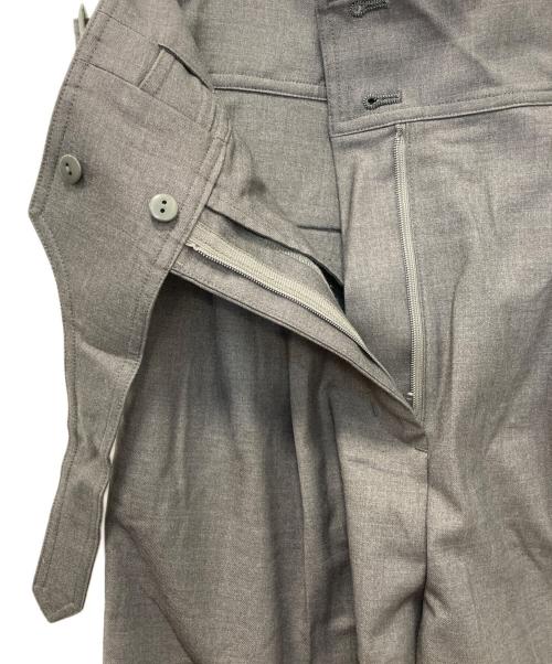 Snidel（スナイデル）Snidel (スナイデル) ベルテッドパンツ グレーの古着・服飾アイテム