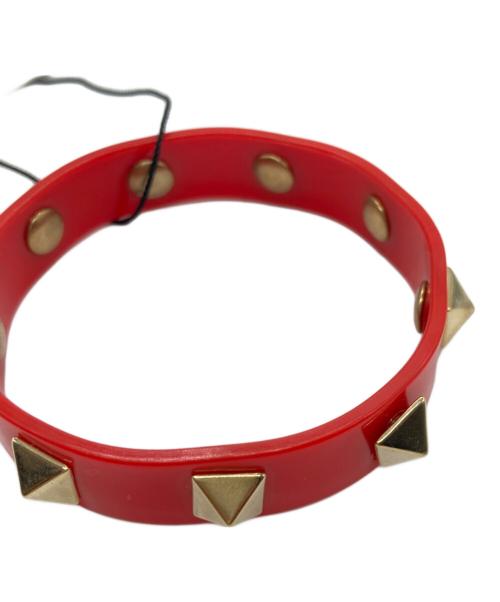 VALENTINO（ヴァレンティノ）VALENTINO (ヴァレンティノ) ロックスタッズラバーバングル レッドの古着・服飾アイテム