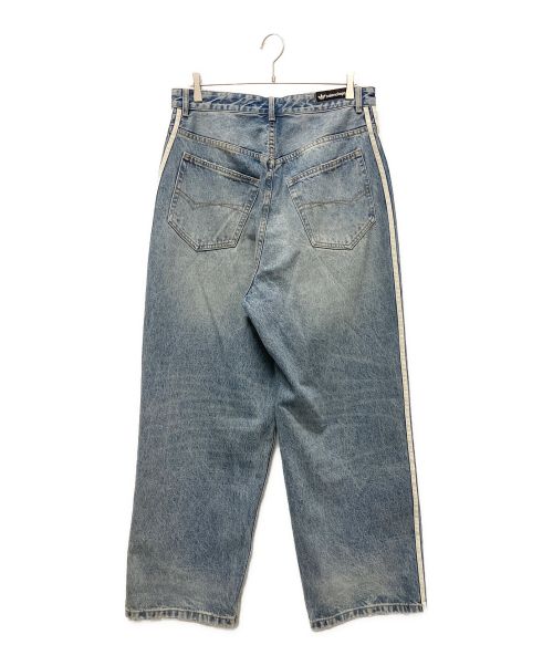 BALENCIAGA（バレンシアガ）BALENCIAGA (バレンシアガ) adidas (アディダス) LARGE BAGGYサイドラインバギーデニムパンツ スカイブルー サイズ:XSの古着・服飾アイテム