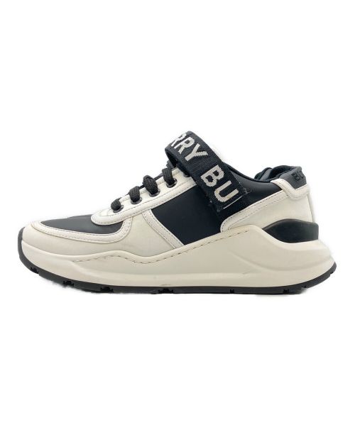 BURBERRY（バーバリー）BURBERRY (バーバリー) RONNIE LOW TRAINER ホワイト×ブラック サイズ:35の古着・服飾アイテム