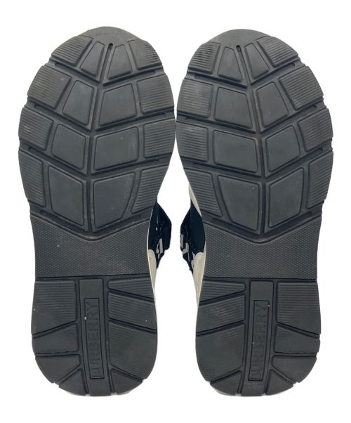 BURBERRY（バーバリー）BURBERRY (バーバリー) RONNIE LOW TRAINER ホワイト×ブラック サイズ:35の古着・服飾アイテム