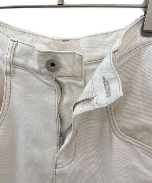 Maison Margiela（メゾンマルジェラ）Maison Margiela (メゾンマルジェラ) カットアウト ジーンズ アイボリー サイズ:38の古着・服飾アイテム