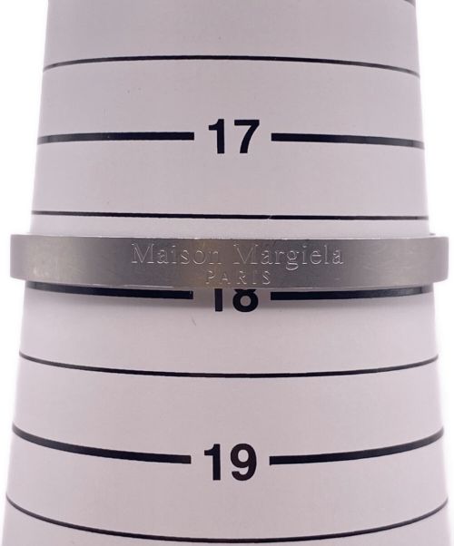 Maison Margiela（メゾンマルジェラ）Maison Margiela (メゾンマルジェラ) ロゴ刻印ブレスレット サイズ:18号の古着・服飾アイテム