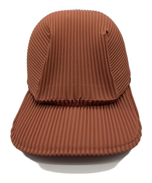 HOMME PLISSE ISSEY MIYAKE（オム プリッセ イッセイ ミヤケ）HOMME PLISSE ISSEY MIYAKE (オム プリッセ イッセイ ミヤケ) PLEATS CAP ブラウンの古着・服飾アイテム