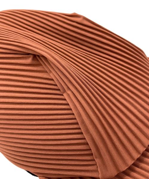 HOMME PLISSE ISSEY MIYAKE（オム プリッセ イッセイ ミヤケ）HOMME PLISSE ISSEY MIYAKE (オム プリッセ イッセイ ミヤケ) PLEATS CAP ブラウンの古着・服飾アイテム