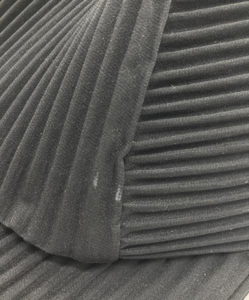 HOMME PLISSE ISSEY MIYAKE（オム プリッセ イッセイ ミヤケ）HOMME PLISSE ISSEY MIYAKE (オム プリッセ イッセイ ミヤケ) PLEATS CAP ブラックの古着・服飾アイテム