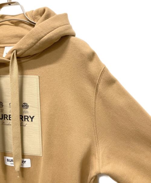 BURBERRY（バーバリー）BURBERRY (バーバリー) ラベルアップリケ フ－ディ ブラウン サイズ:Sの古着・服飾アイテム
