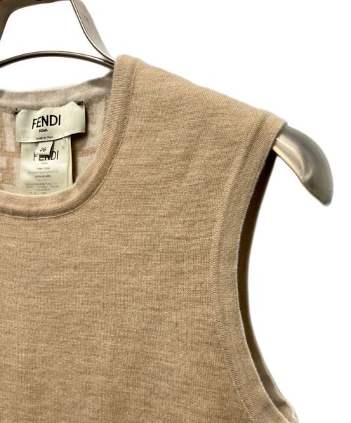 FENDI（フェンディ）FENDI (フェンディ) ウエストカッティング リバーシブル セーター ベージュ サイズ:36の古着・服飾アイテム
