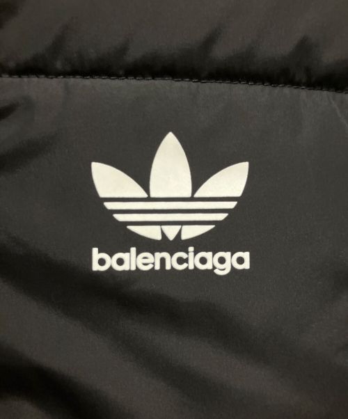 BALENCIAGA（バレンシアガ）BALENCIAGA (バレンシアガ) adidas (アディダス) スリーストライプ サイド ダウンジャケット ブラック サイズ:48の古着・服飾アイテム