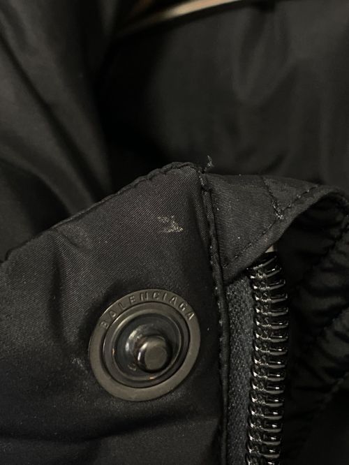 BALENCIAGA（バレンシアガ）BALENCIAGA (バレンシアガ) adidas (アディダス) 3ラインオーバーサイズダウンジャケット ブラック サイズ:48の古着・服飾アイテム
