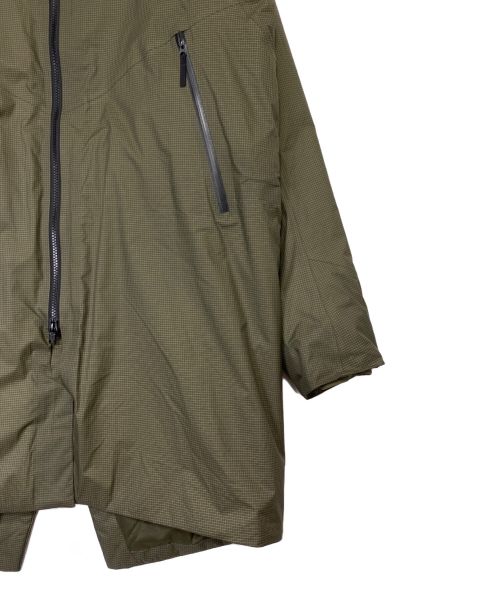 ARC'TERYX VEILANCE（アークテリクスヴェイランス）ARC'TERYX VEILANCE (アークテリクス ヴェイランス) MONITOR IS GR COAT オリーブ サイズ:Lの古着・服飾アイテム