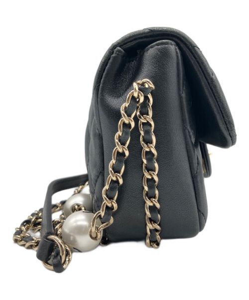CHANEL（シャネル）CHANEL (シャネル) マトラッセ ロゴストーン スモール フラップバッグ ブラック サイズ:ミニ/mini/18の古着・服飾アイテム