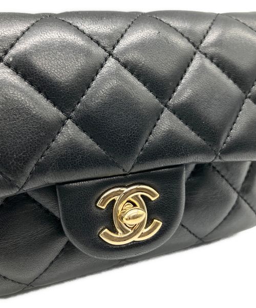 CHANEL（シャネル）CHANEL (シャネル) マトラッセ ロゴストーン スモール フラップバッグ ブラック サイズ:ミニ/mini/18の古着・服飾アイテム