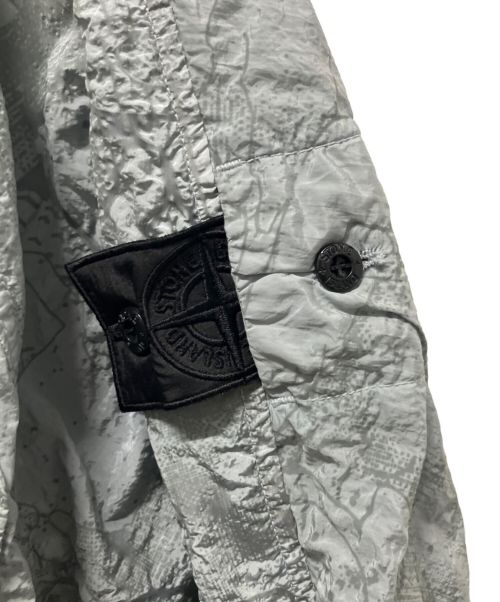 STONE ISLAND（ストーンアイランド）STONE ISLAND (ストーンアイランド) テクスチャードウィンドブレーカー ライトグレー サイズ:Mの古着・服飾アイテム
