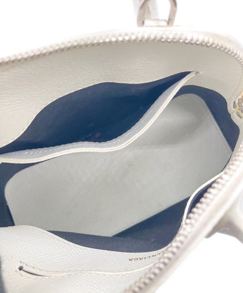 BALENCIAGA（バレンシアガ）BALENCIAGA (バレンシアガ) ビルトップハンドル2WAYバッグ ホワイトの古着・服飾アイテム