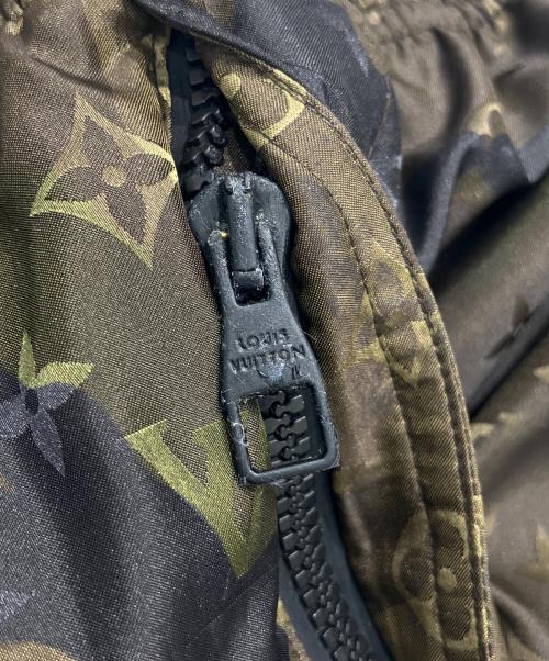 LOUIS VUITTON（ルイ ヴィトン）LOUIS VUITTON (ルイ ヴィトン) SUPREME (シュプリーム) Louis Vuitton × Supreme Camo Cargo Pant カーキ サイズ:44の古着・服飾アイテム