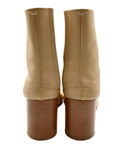 Maison Margiela（メゾンマルジェラ）Maison Margiela (メゾンマルジェラ) TABI boots TABIブーツ ベージュ サイズ:36の古着・服飾アイテム