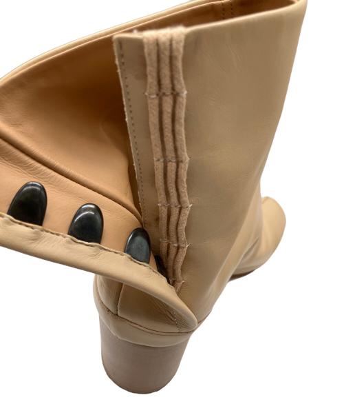 Maison Margiela（メゾンマルジェラ）Maison Margiela (メゾンマルジェラ) TABI boots TABIブーツ ベージュ サイズ:36の古着・服飾アイテム
