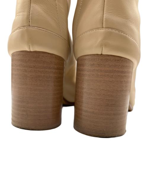 Maison Margiela（メゾンマルジェラ）Maison Margiela (メゾンマルジェラ) TABI boots TABIブーツ ベージュ サイズ:36の古着・服飾アイテム