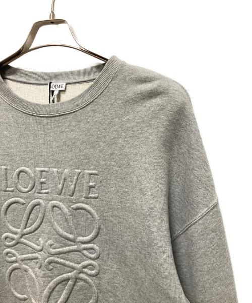 LOEWE（ロエベ）LOEWE (ロエベ) アナグラムエンボススウェット プルオーバー ライトグレー サイズ:XSの古着・服飾アイテム
