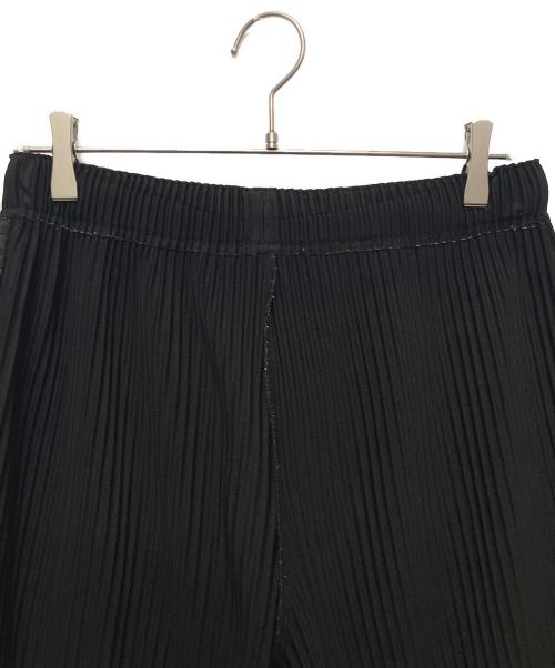 HOMME PLISSE ISSEY MIYAKE（オム プリッセ イッセイ ミヤケ）HOMME PLISSE ISSEY MIYAKE (オム プリッセ イッセイ ミヤケ) Mc May/プリーツ加工ハーフパンツ ブラック サイズ:2の古着・服飾アイテム