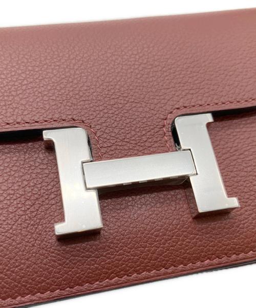 HERMES（エルメス）HERMES (エルメス) コンスタンススリム/コンパクトウォレット/シルバー金具/B刻印：2023年製 ルージュアッシュ サイズ:スリム 未使用品の古着・服飾アイテム