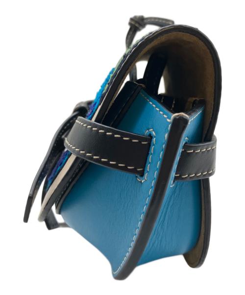 LOEWE（ロエベ）LOEWE (ロエベ) Grained Calfskin Floral Mini Gate Crossbody Bag Peacock Blue/gate floral  刺繍ゲートデュアルミニバッグ スカイブルーの古着・服飾アイテム