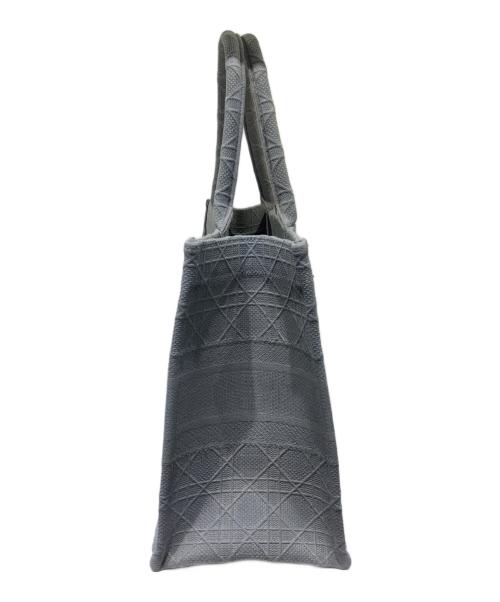 Christian Dior（クリスチャン ディオール）Christian Dior (クリスチャン ディオール) カナージュブックトート ミディアム グレー サイズ:ミディアムの古着・服飾アイテム
