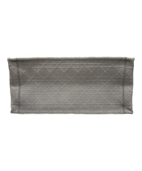 Christian Dior（クリスチャン ディオール）Christian Dior (クリスチャン ディオール) カナージュブックトート ミディアム グレー サイズ:ミディアムの古着・服飾アイテム
