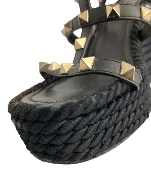 VALENTINO（ヴァレンティノ）VALENTINO (ヴァレンティノ) Rock stud wedge sandals　ロックスタッズウェッジソールサンダル ブラック サイズ:36の古着・服飾アイテム