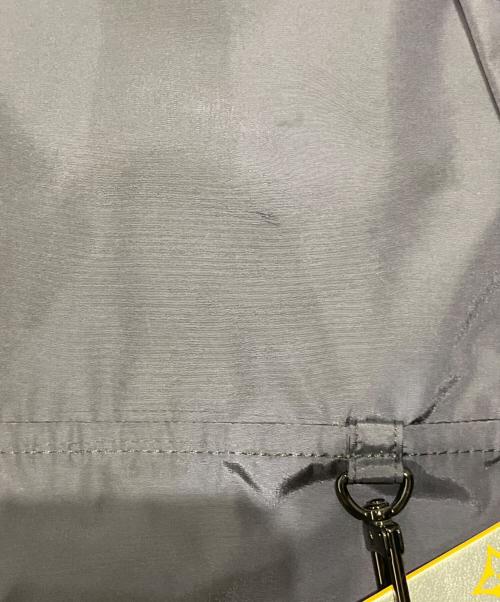 LOUIS VUITTON（ルイ ヴィトン）LOUIS VUITTON (ルイ ヴィトン) 19SS ステープルエディション ナイロン フーディー ネイビー サイズ:48の古着・服飾アイテム