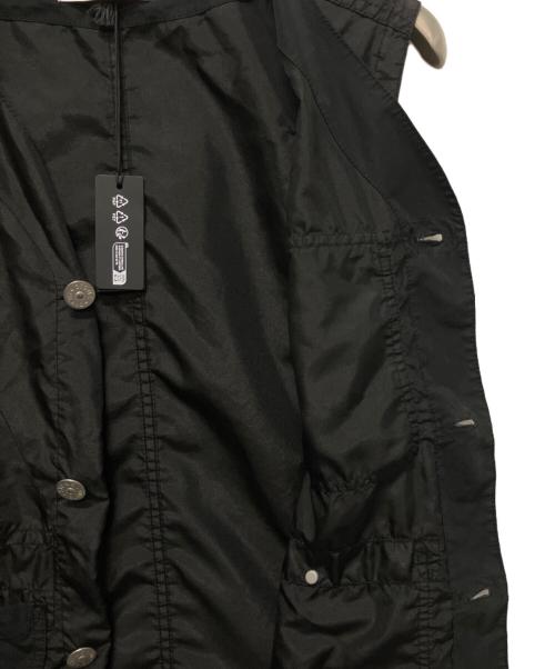 STONE ISLAND（ストーンアイランド）STONE ISLAND (ストーンアイランド) GARMENT DYED VEST/ガーメントダイ ロゴ刺繍Vネックベスト ブラック サイズ:Mの古着・服飾アイテム