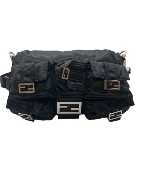 FENDI（フェンディ）FENDI (フェンディ) マルチポケット バゲット ナイロンショルダーバッグ ブラックの古着・服飾アイテム