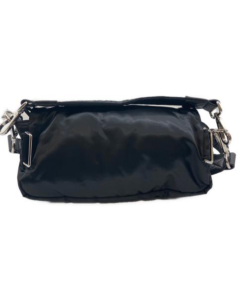 FENDI（フェンディ）FENDI (フェンディ) マルチポケット バゲット ナイロンショルダーバッグ ブラックの古着・服飾アイテム