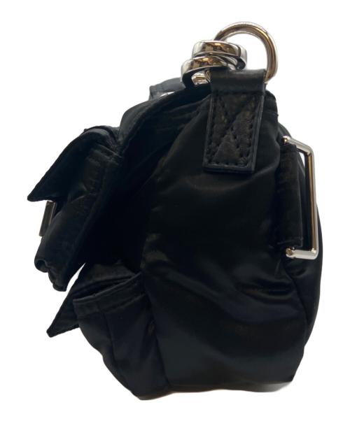 FENDI（フェンディ）FENDI (フェンディ) マルチポケット バゲット ナイロンショルダーバッグ ブラックの古着・服飾アイテム