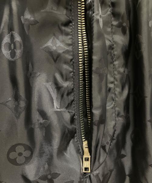 LOUIS VUITTON（ルイ ヴィトン）LOUIS VUITTON (ルイ ヴィトン) シャドウモノグラムナイロンパンツ ネイビー サイズ:40の古着・服飾アイテム