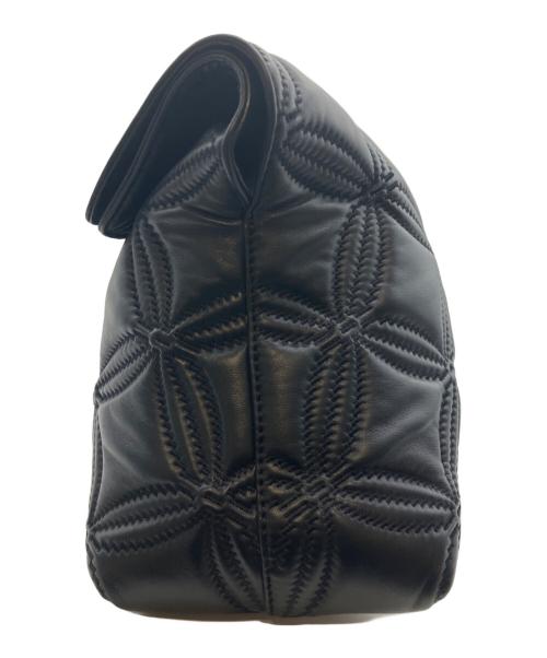 ALEXANDER McQUEEN（アレキサンダーマックイーン）ALEXANDER McQUEEN (アレキサンダーマックイーン) Sculpture Large Pouch/スカルチュラルラージポーチ ブラックの古着・服飾アイテム