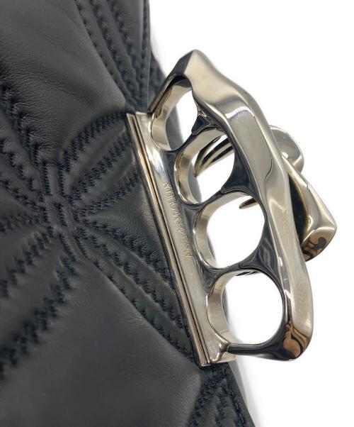 ALEXANDER McQUEEN（アレキサンダーマックイーン）ALEXANDER McQUEEN (アレキサンダーマックイーン) Sculpture Large Pouch/スカルチュラルラージポーチ ブラックの古着・服飾アイテム