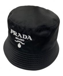 PRADA（プラダ）の古着「Re-nylon Bucket Hat(リナイロンバケットハット)/ロゴ刺繍」｜ブラック