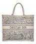 Christian Dior（クリスチャン ディオール）の古着「Book Large Toile de Jouy Embroidered Tote Bag/トワル・ドゥ・ジュイ ブックトート ラージ」｜ライトグレー