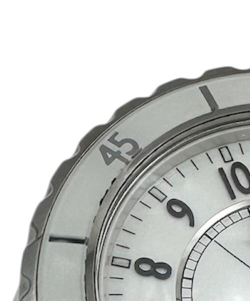 CHANEL（シャネル）CHANEL (シャネル) J12/ジェイ トゥエルブ H0970 ホワイト サイズ:38cmの古着・服飾アイテム