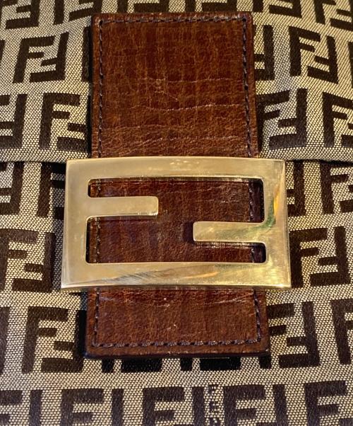 FENDI（フェンディ）FENDI (フェンディ) ズッキーノ柄ショルダーバッグ ベージュの古着・服飾アイテム