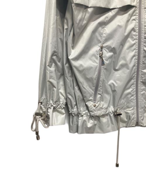 LOUIS VUITTON（ルイ ヴィトン）LOUIS VUITTON (ルイ ヴィトン) Mountain Parka/マウンテンパーカー ライトグレー サイズ:34の古着・服飾アイテム
