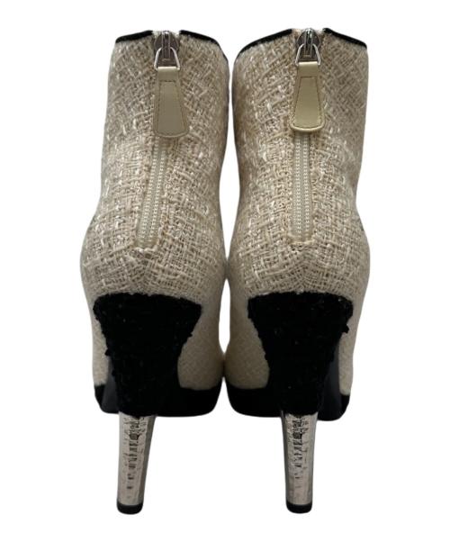 CHANEL（シャネル）CHANEL (シャネル) ココマークツイードブーツ　G27463 ベージュ サイズ:39の古着・服飾アイテム