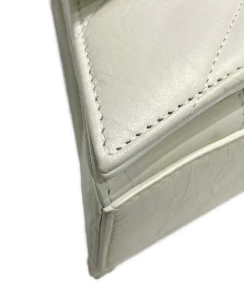 BALENCIAGA（バレンシアガ）BALENCIAGA (バレンシアガ) CRUSH CHAIN BAG　716351 ホワイトの古着・服飾アイテム